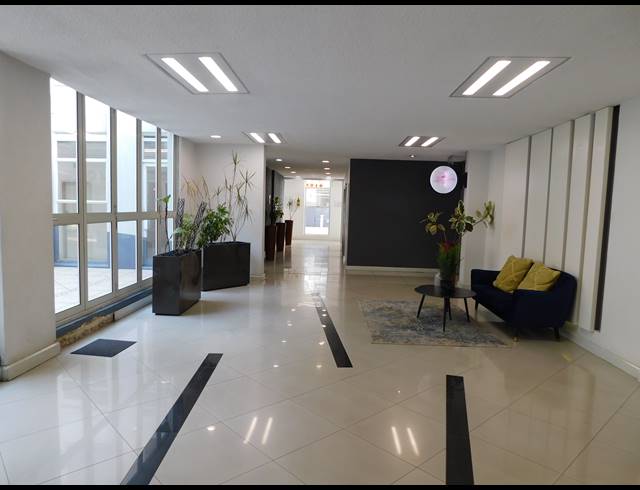 873M² OFFICE TO LET IN CRAIGHALL